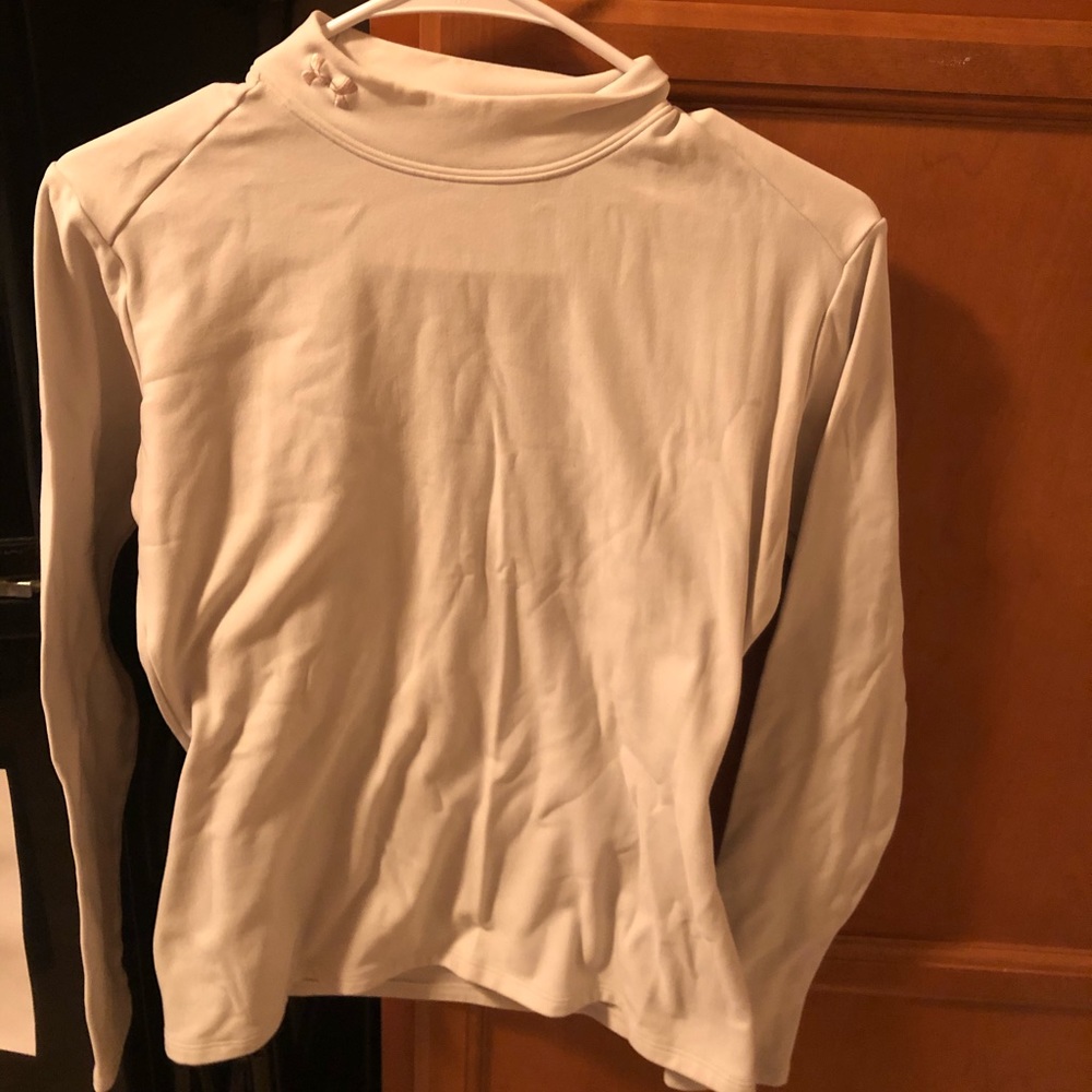 White long sleeve UA shirt size large women’s